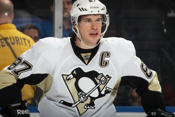 También el corpulento y encantador Sidney Crosby podría robarse los suspiros de cualquiera.
