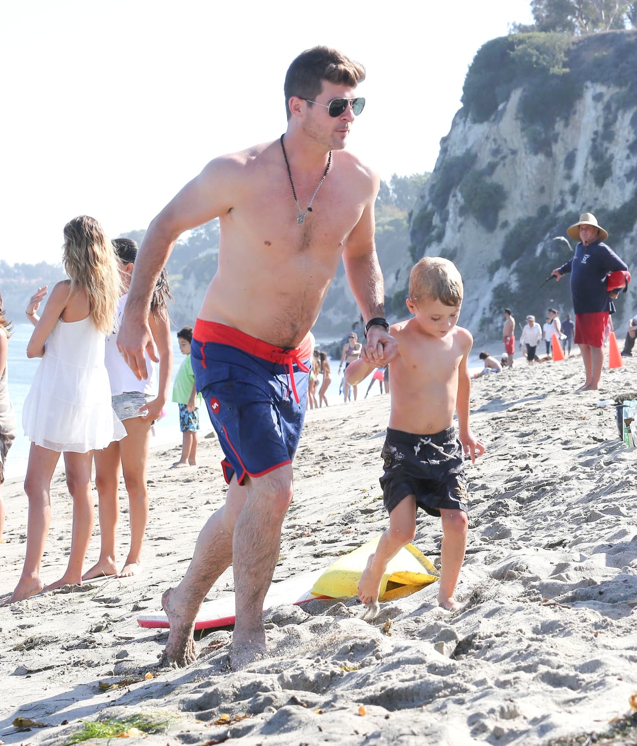 ¿Y la novia de Robin? ¡Bien, gracias!