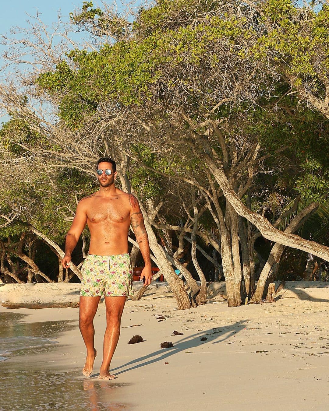 En esta ocasión tuvo la fortuna de dar paseos tranquilos en las playas de Cartagena, Colombia.