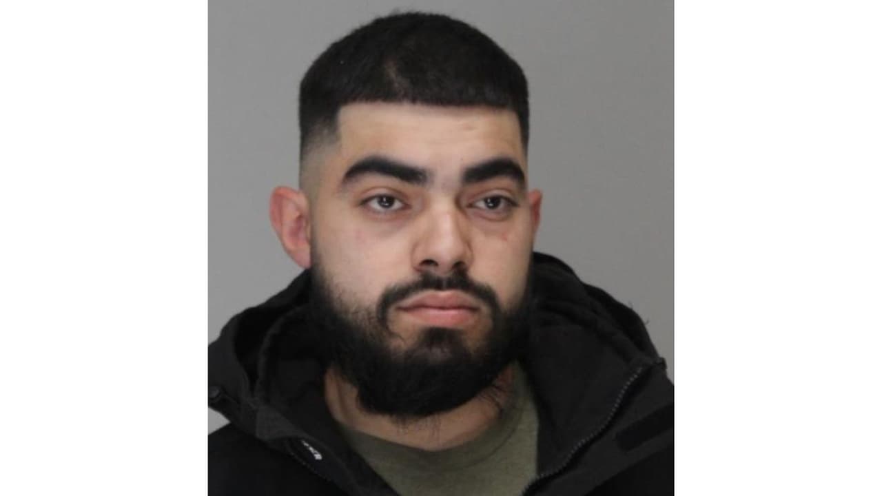 Byron Carrillo cuando fue ingresado a la cárcel del condado Dallas en 2021. Tenía varios cargos, uno por haber golpeado a Vanessa de la Cruz.