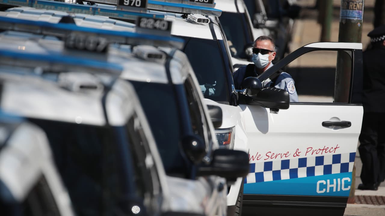 “Está en juego su legitimidad”: alcaldesa de Chicago sobre policías que no quieren cumplir mandato de vacunación