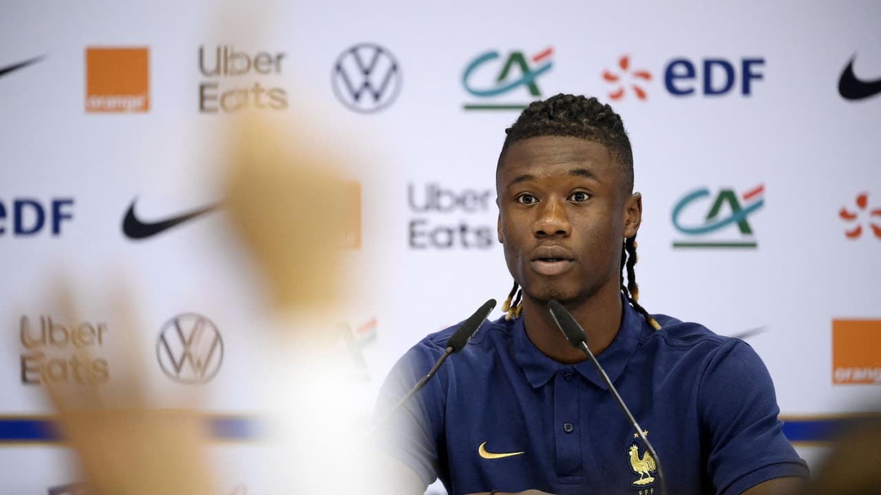 Jugadores de Francia lamentan baja de Benzema, pero la vida sigue