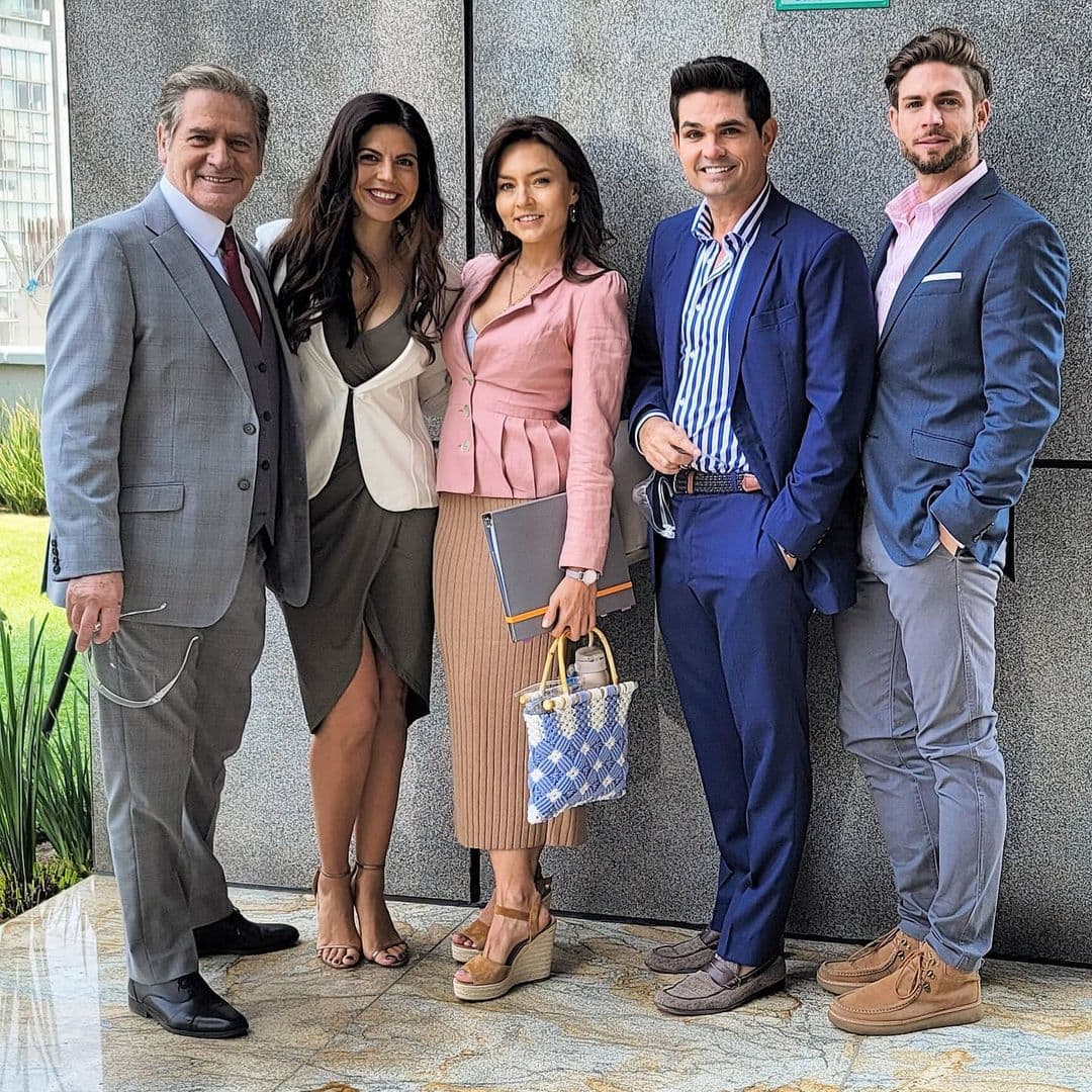 Actualmente, el argentino radicado en México forma parte de 'Vencer el pasado', tercera telenovela de la trilogía 'Vencer', producida por Rosy Ocampo, la cual aborda temas actuales como el
<a href="https://www.univision.com/famosos/gabriel-soto-video-intimo-david-zepeda-otros-famosos-fotos">ciberacoso</a>.