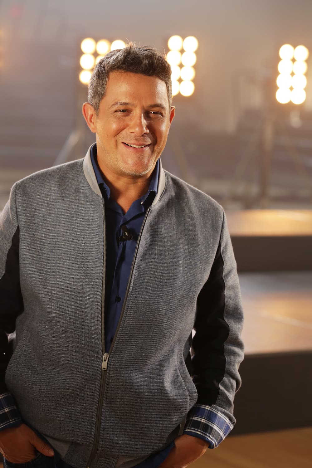 Ricky, Laura y Alejandro tuvieron su primer altercado. Sanz culpó a Laura de conformarse con poco, mientras que Ricky expresó su punta de vista y acordó que no todos tenían al talento necesario. Luego de varios dimes y diretes, llegaron a un acuerdo y escogieron las mejores voces.