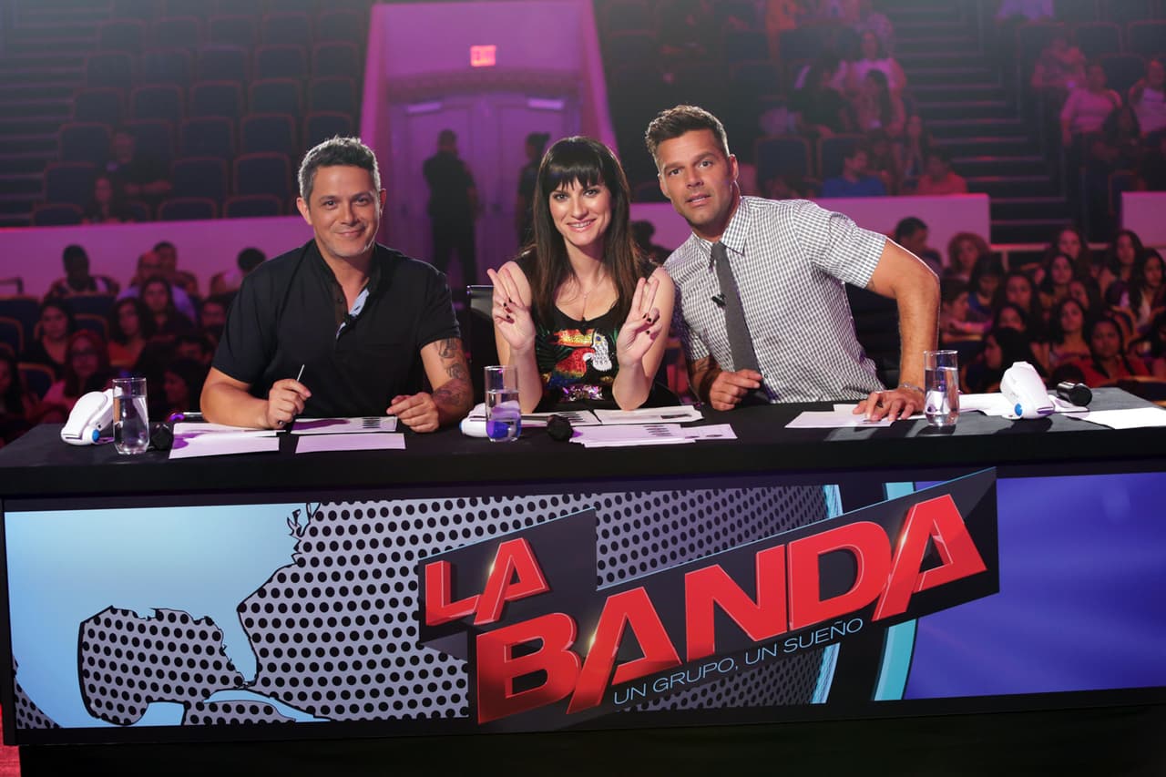 Ricky, Laura y Alejandro tuvieron su primer altercado. Sanz culpó a Laura de conformarse con poco, mientras que Ricky expresó su punta de vista y acordó que no todos tenían al talento necesario. Luego de varios dimes y diretes, llegaron a un acuerdo y escogieron las mejores voces.