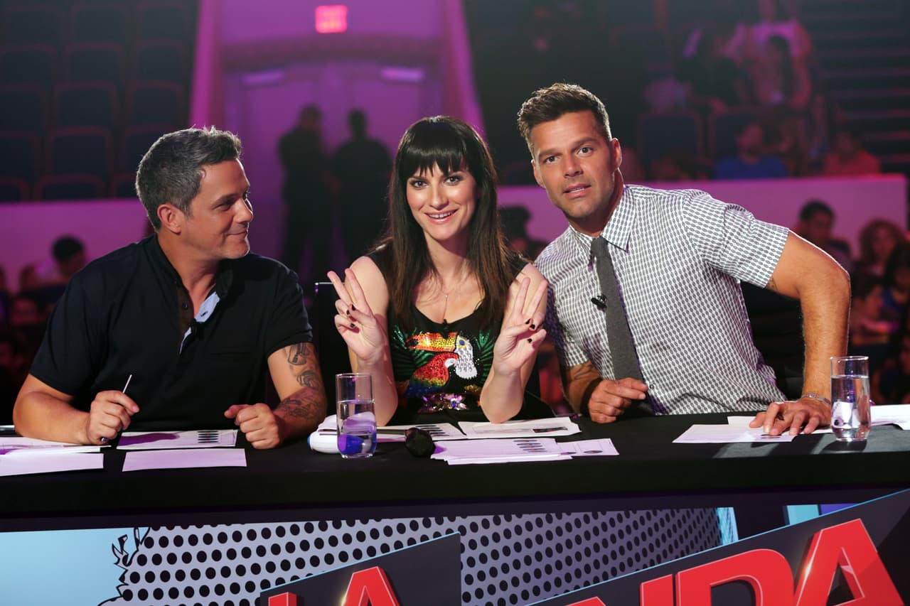 Ricky, Laura y Alejandro tuvieron su primer altercado. Sanz culpó a Laura de conformarse con poco, mientras que Ricky expresó su punta de vista y acordó que no todos tenían al talento necesario. Luego de varios dimes y diretes, llegaron a un acuerdo y escogieron las mejores voces.