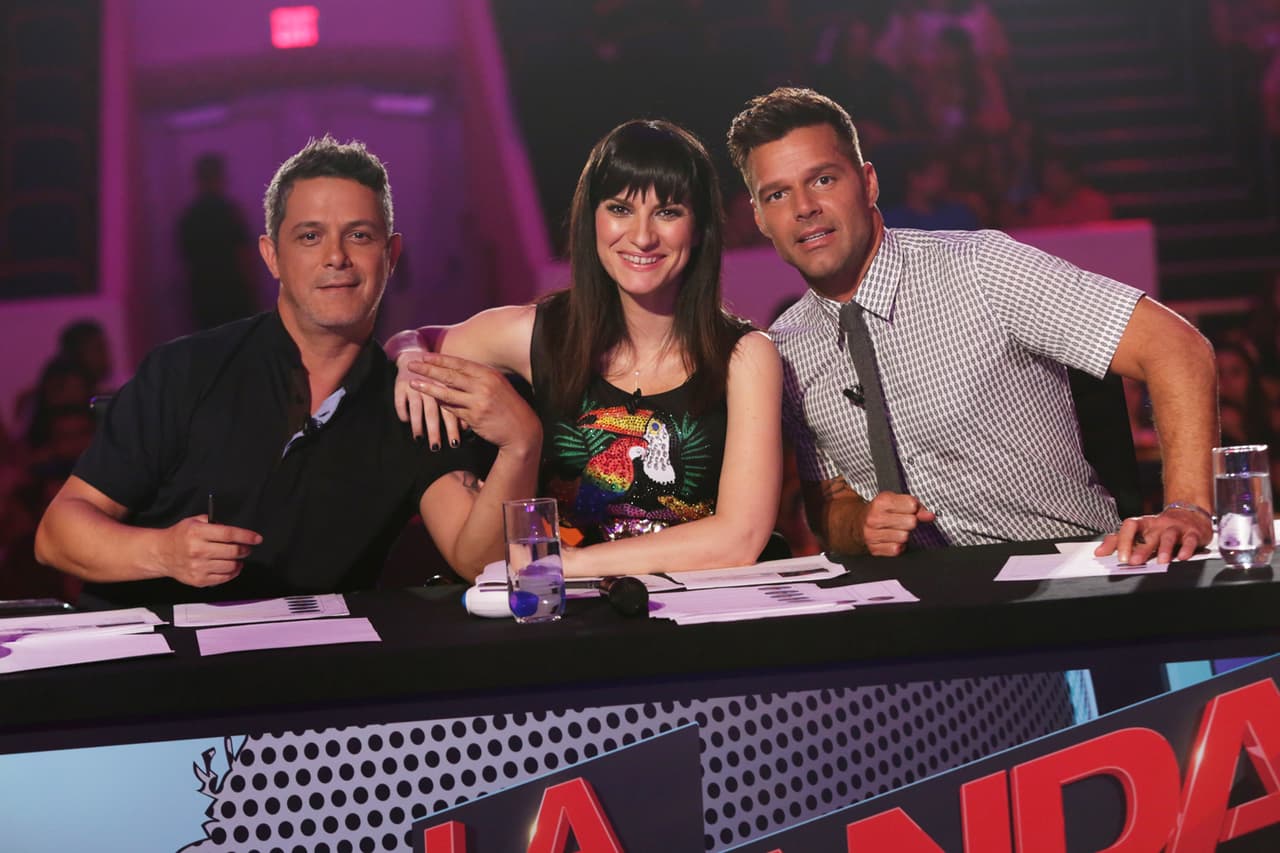 Ricky, Laura y Alejandro tuvieron su primer altercado. Sanz culpó a Laura de conformarse con poco, mientras que Ricky expresó su punta de vista y acordó que no todos tenían al talento necesario. Luego de varios dimes y diretes, llegaron a un acuerdo y escogieron las mejores voces.