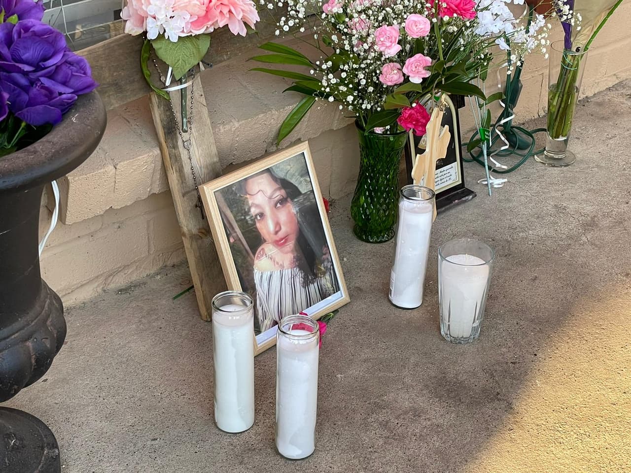 <b><a href="https://www.univision.com/local/dallas-kuvn/policia-de-dallas-busca-al-sospechoso-de-asesinar-a-margarita-rodriguez-pagoaga-video" target="_blank">“Me siento muy triste, preocupada,</a></b> no puedo creer que no este aquí con nosotros”, dijo Paty Zavala, instructora de clases de ejercicio y amiga de Margarita.
<br>