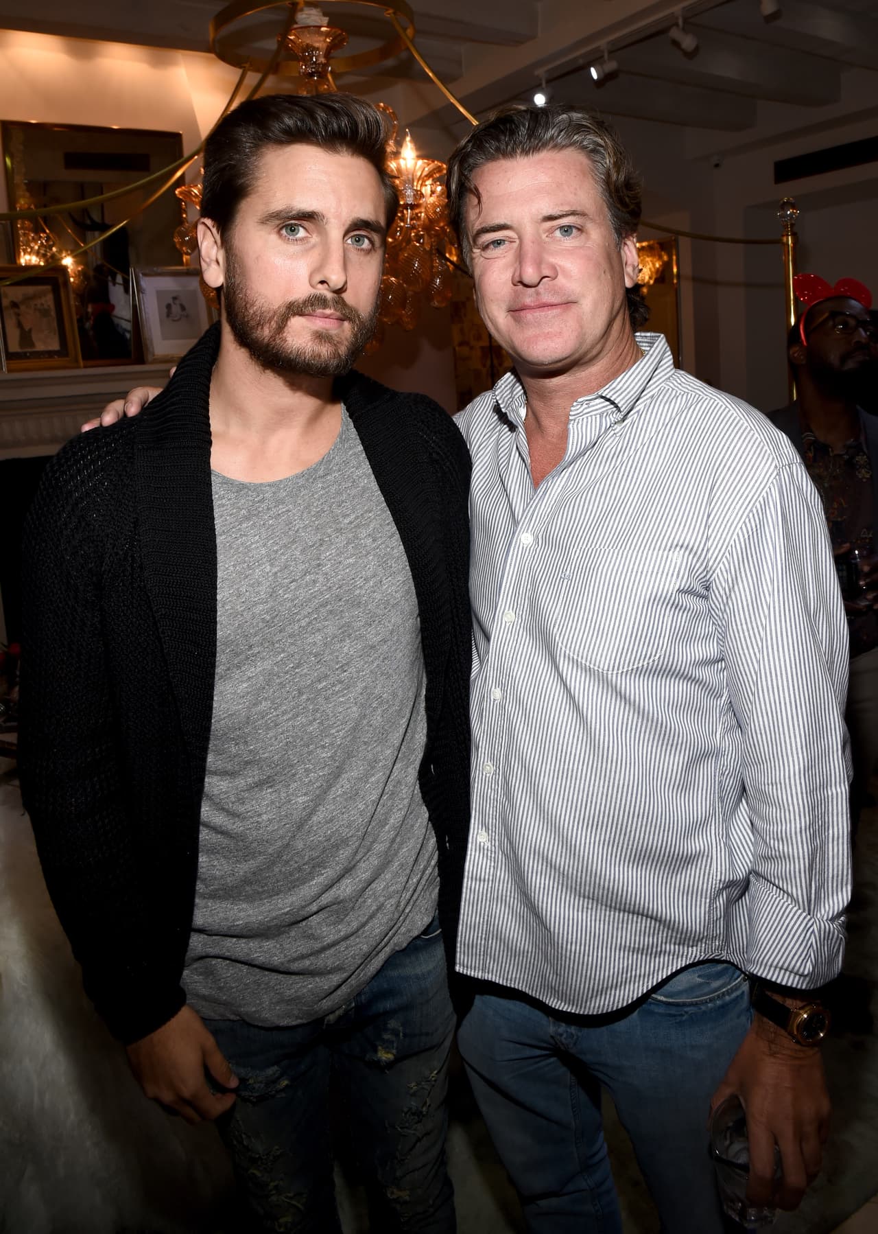 De ser así, no creemos que le cuesta ningún trabajo, es más, ni tendrá que actuar.