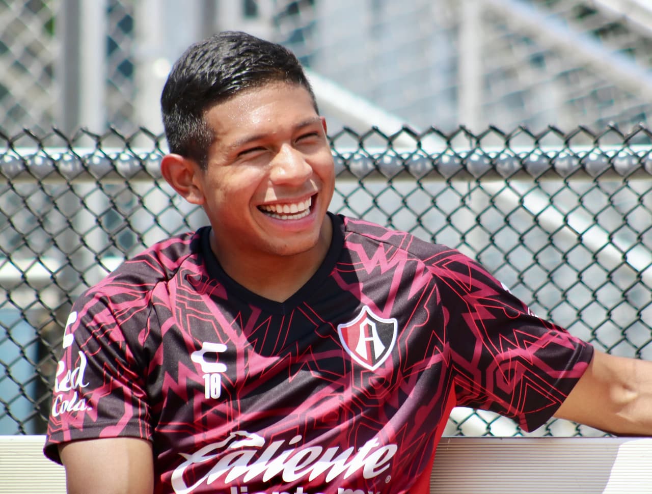 El atacante peruano Edison Flores es el nuevo '10' del bicampeón Atlas tras militar dos años y medio en la MLS con el D.C. United.