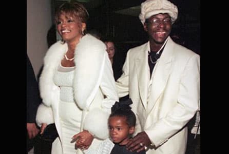 "Le reconforta el hecho de que ahora ella está junto a su madre, y de que ya no habrá más tristeza ni dolor. Ella está en paz. Él lo sabe y encuentra consuelo en eso", dijo la fuente.