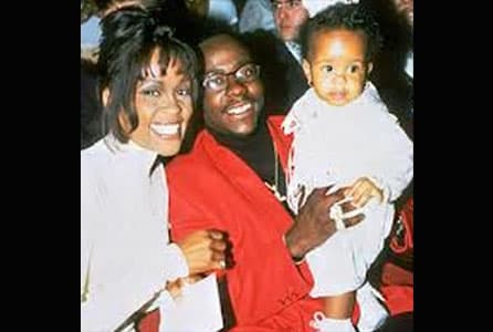 "Está manteniendo la compostura más de lo que cabría esperar. Él sabía que pasaría esto. Evidentemente está muy sensible, pero al mismo tiempo sabe que Krissy está en un lugar mejor", contó una fuente a People.