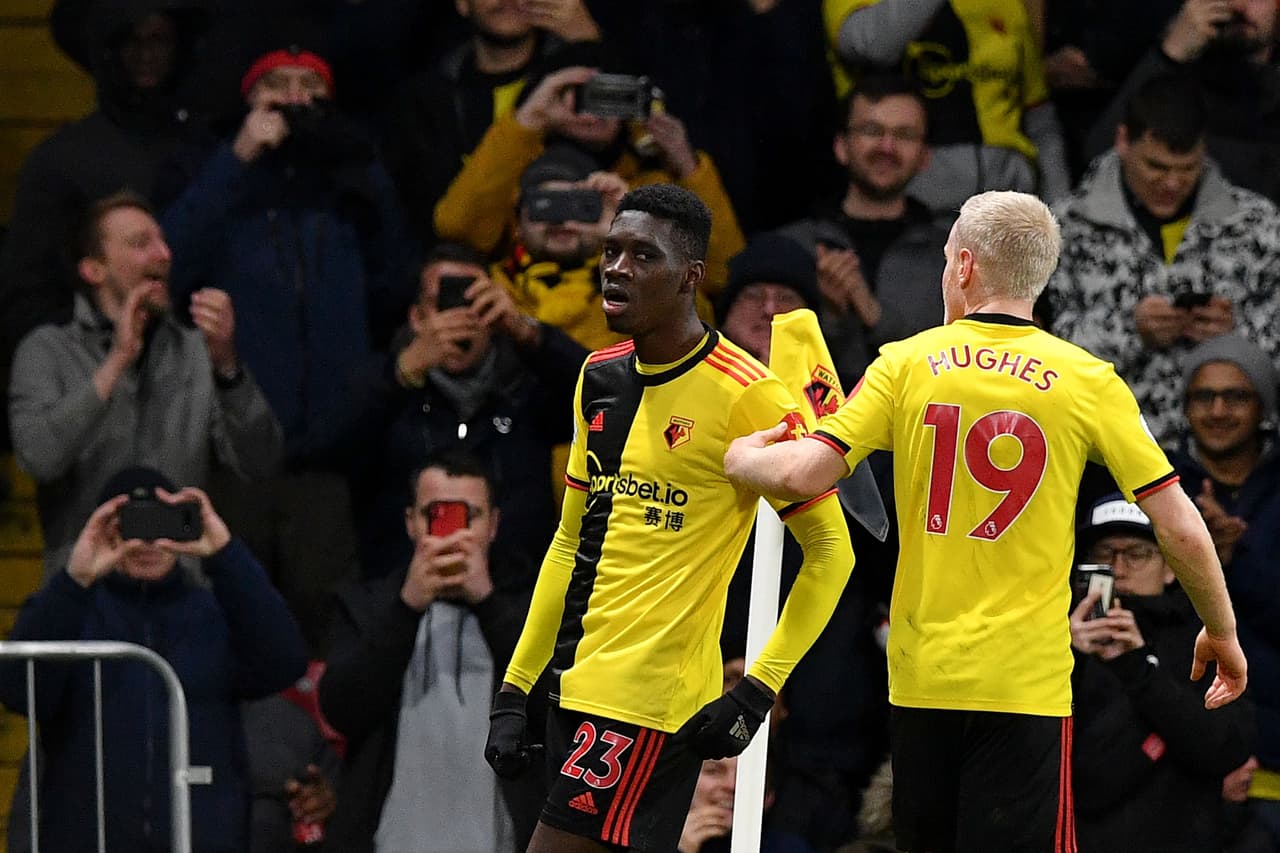Watford y Burnley tienen cuatro de los seis positivos de COVID-19