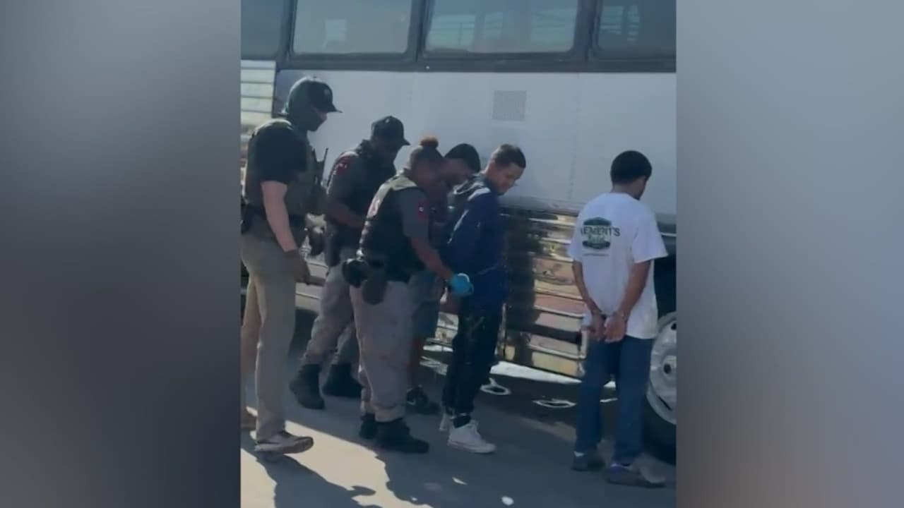 Redada de ICE en una gasolinera de Austin deja detenidos a hermanos inmigrantes