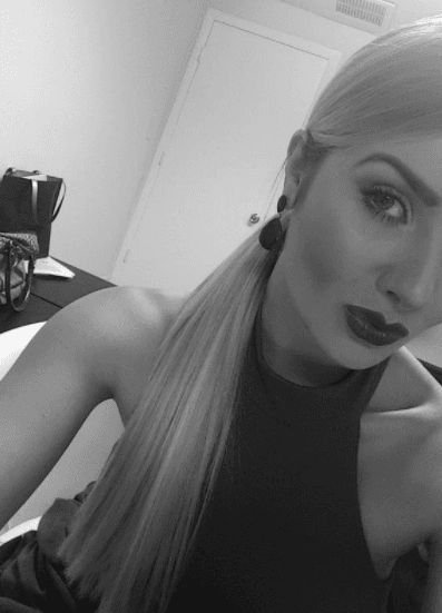 Kimberly fue rival de amores de 
<a href="http://www.univision.com/temas/irina-baeva">Irina Baeva</a>, sin embargo detrás de cámaras son grandes amigas.