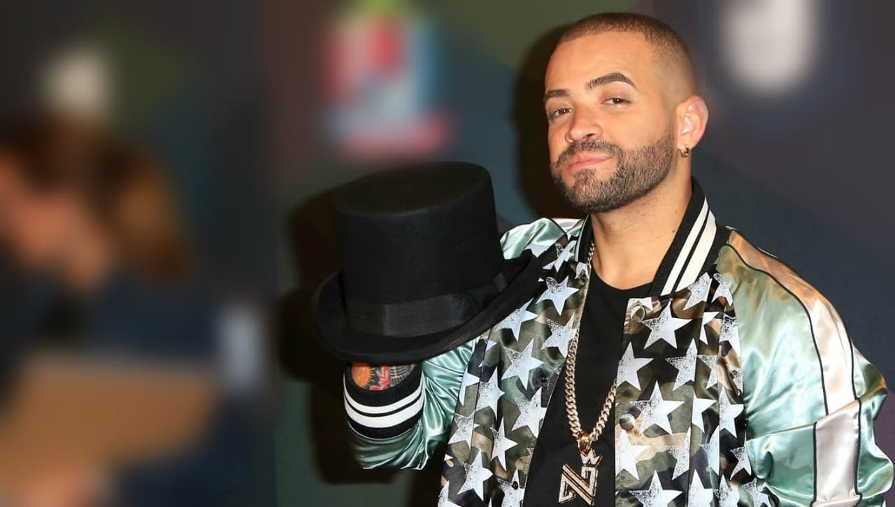 Nacho se canta víctima de tremenda estafa en Italia, donde la prensa publicó otra versión