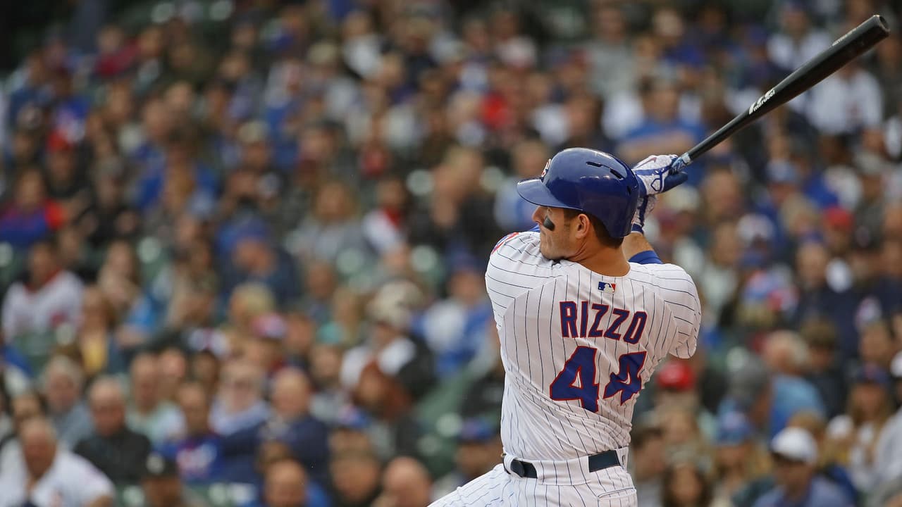 Anthony Rizzo de los Cubs le enseñó a jóvenes de Chicago los fundamentos del béisbol
