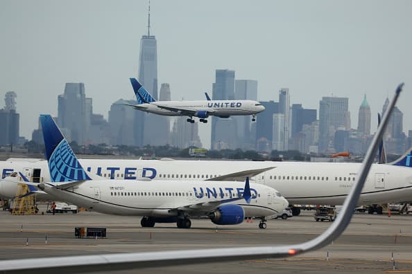 Aviones de United Airlines en Newark. (Photo by Justin Sullivan/Getty Images)