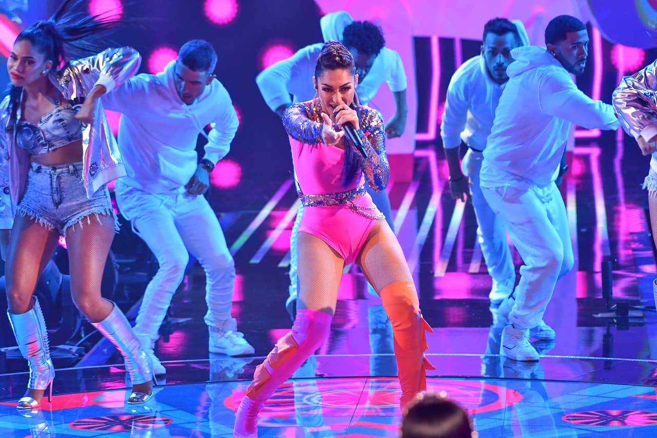 Vikina retó a Navil con el tema 'Sin Pijama', de Natti Natasha y Becky G.