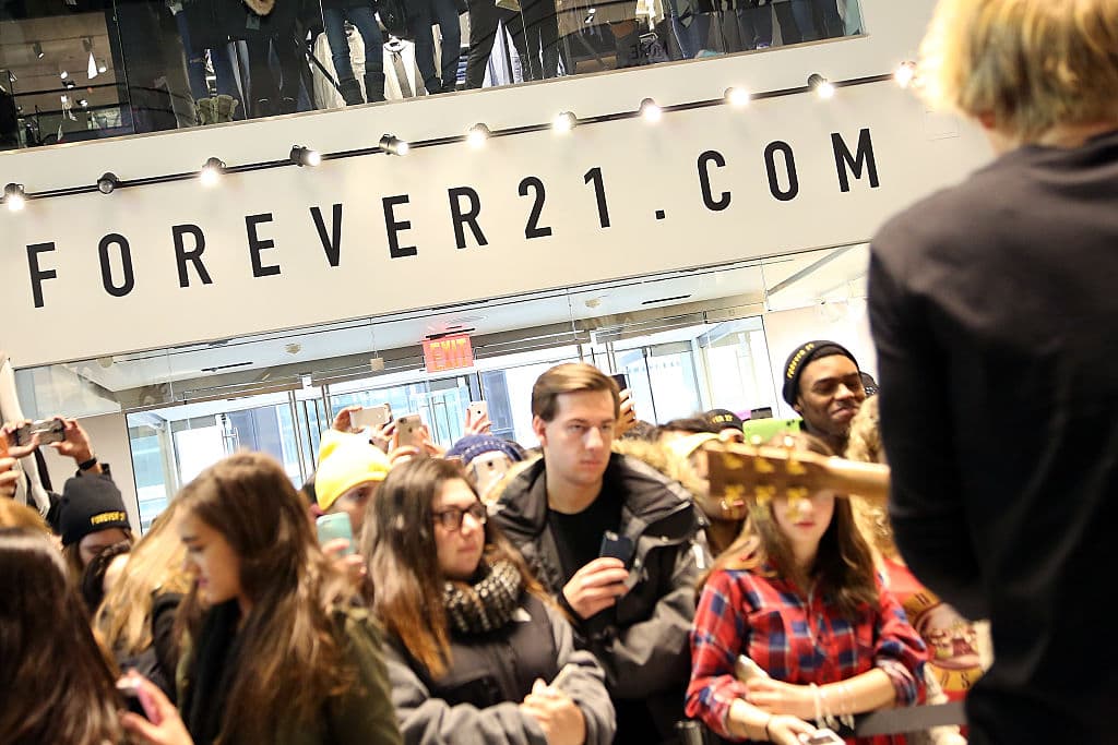 En un intento por contactar a la compañía de ropa, CNN recibió un correo electrónico de parte de Forever 21 donde especifica que no pueden hablar del caso.
<br>