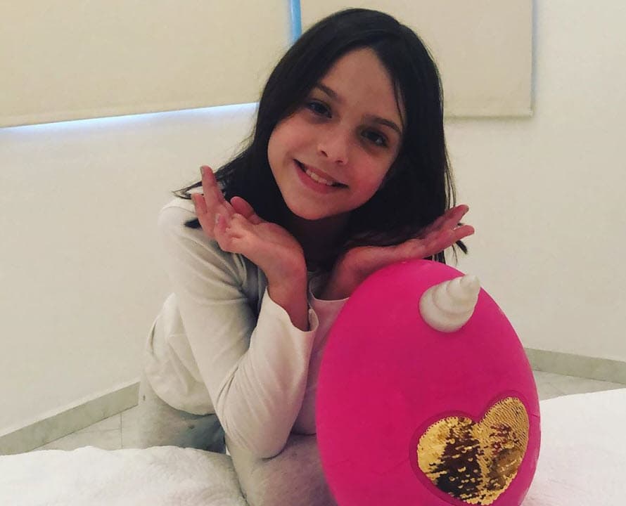 "A mí lo que me ha funcionado y por eso me llevo bien con Lisardo, es que cuando nosotros nos divorciamos nos sentamos con María, tenía 3 años, y le explicamos: 'Mamá y papá se quieren mucho, pero mamá va a tener un castillo y papá otro, pero es la misma princesa'", contó. 
<br>