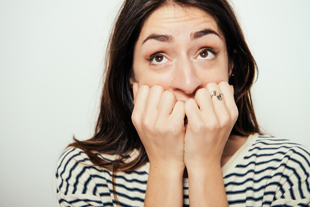 <b><u>Escorpión</u></b>
<br>Te rodea el peligro de la traición debido a tu naturaleza aguda y profunda que muchas veces inspira cierto aire de desconfianza o temor en los demás quienes podrían ver en ti a una persona que podría volverse contra ellos en cualquier momento aunque no sea así haciéndote proclive a ser traicionado por falsas amistades o por quienes se te acercan para fingir amor o amistad, pero están muy lejos de tener esos sentimientos.