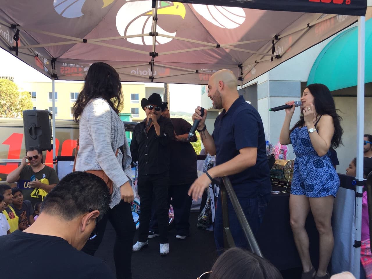 Raúl 'El Pelón', Carla Medrano y El Feo se enamoraron del cariño por parte de sus seguidores en San Diego.