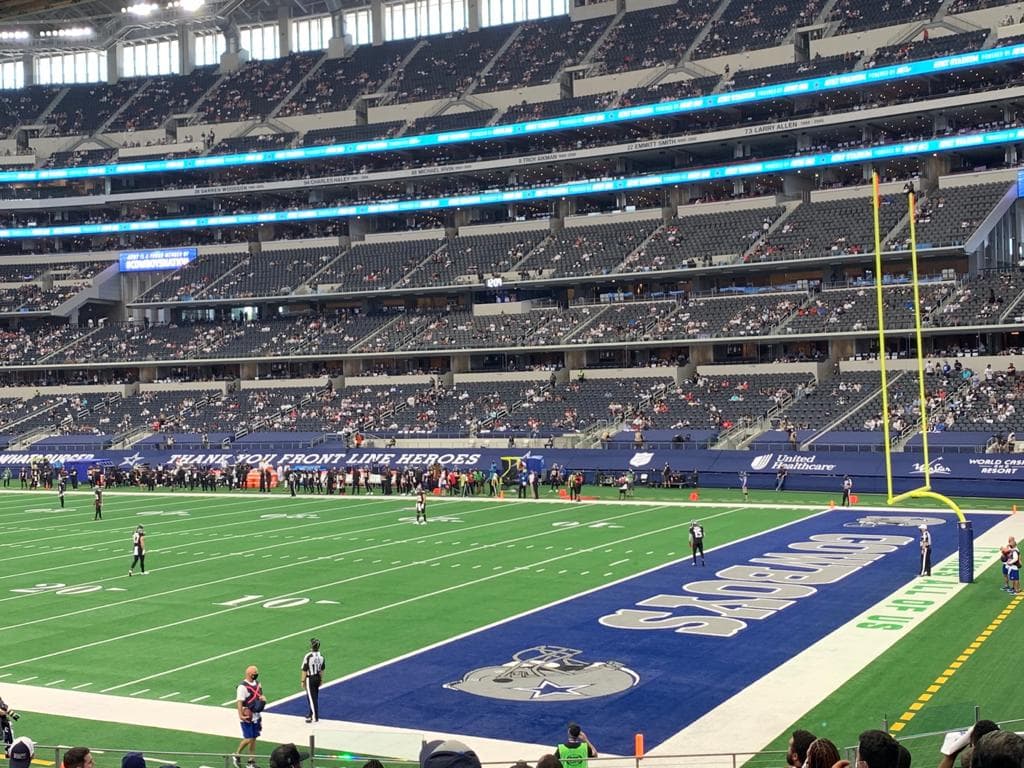 El estadio recibió una limpieza profunda previo al partido para asegurar la seguridad en el lugar.
<br>
