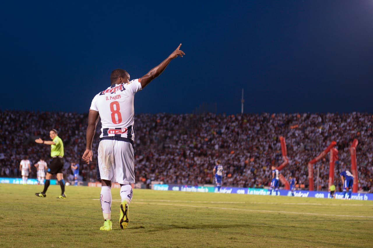 Dorlan anotó su primer hat-trick en un partido contra el Cruz Azul.