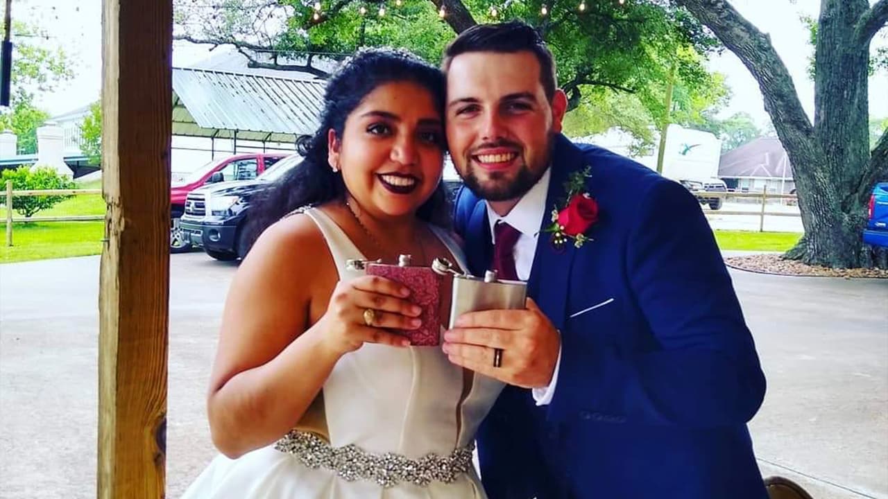 La lista de invitados pasaba las 200 personas, incluyendo familiares de Karen que viven en
<a href="https://www.univision.com/deportes/futbol/mexico/*">México</a>. En enero pasado, tenían esperanzas de hacer la ceremonia como estaba planificada pero la presencia del coronavirus en el país hizo que los planes cambiaran faltando un mes.