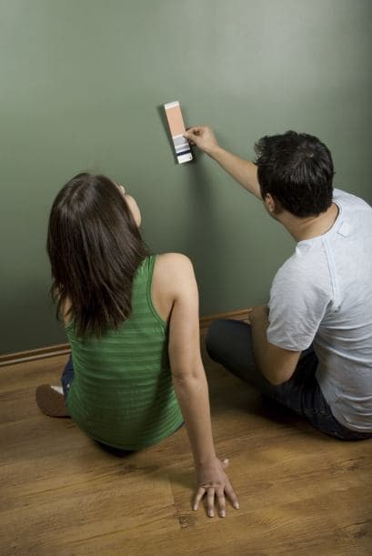 Color. Si no logran ponerse de acuerdo sobre la paleta, prueben eligiendo un tono neutro.