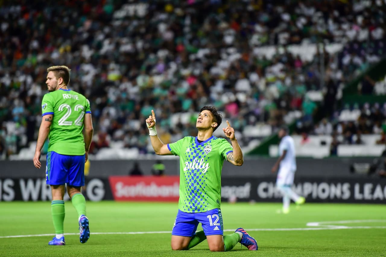 Al 47', un penal en contra de León complicaba en panorama y el colombiano Freddy Montero no perdonó para obligar a los locales a meter 5 goles para avanzar.