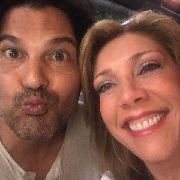 <b>Cynthia Klitbo</b> reconoció que vivió un "duelo" de unos 20 años para superar
<b><a href="https://www.univision.com/famosos/cynthia-klitbo-recuerda-que-perdono-varias-infidelidades-a-francisco-gattorno-y-dice-que-detono-su-separacion-fotos" target="_blank">su fallido matrimonio</a></b> con
<b>Francisco Gattorno. </b>
<br>