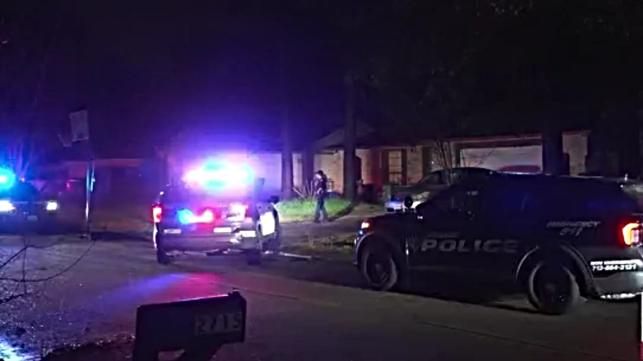 Hijo dispara contra su padre cuando hacía reparaciones en Houston y huye tras ataque