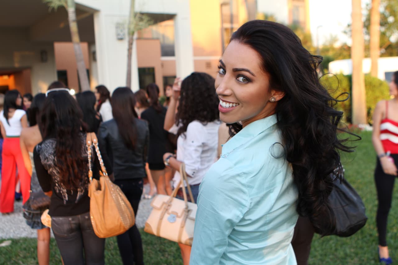 En el 2010 audicionó y en el 2012 se convirtió en la primera finalista a pesar de no dominar el español. Setareh considera que una de sus mayores cualidades es hacer reír y ayudar a las personas a sentirse bien y a superar sus problemas como lo hizo su familia del abuso doméstico. Después de Nuestra Belleza Latina se dedicó a ser YouTuber.