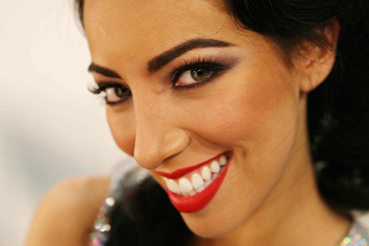 En el 2010 audicionó y en el 2012 se convirtió en la primera finalista a pesar de no dominar el español. Setareh considera que una de sus mayores cualidades es hacer reír y ayudar a las personas a sentirse bien y a superar sus problemas como lo hizo su familia del abuso doméstico. Después de Nuestra Belleza Latina se dedicó a ser YouTuber.