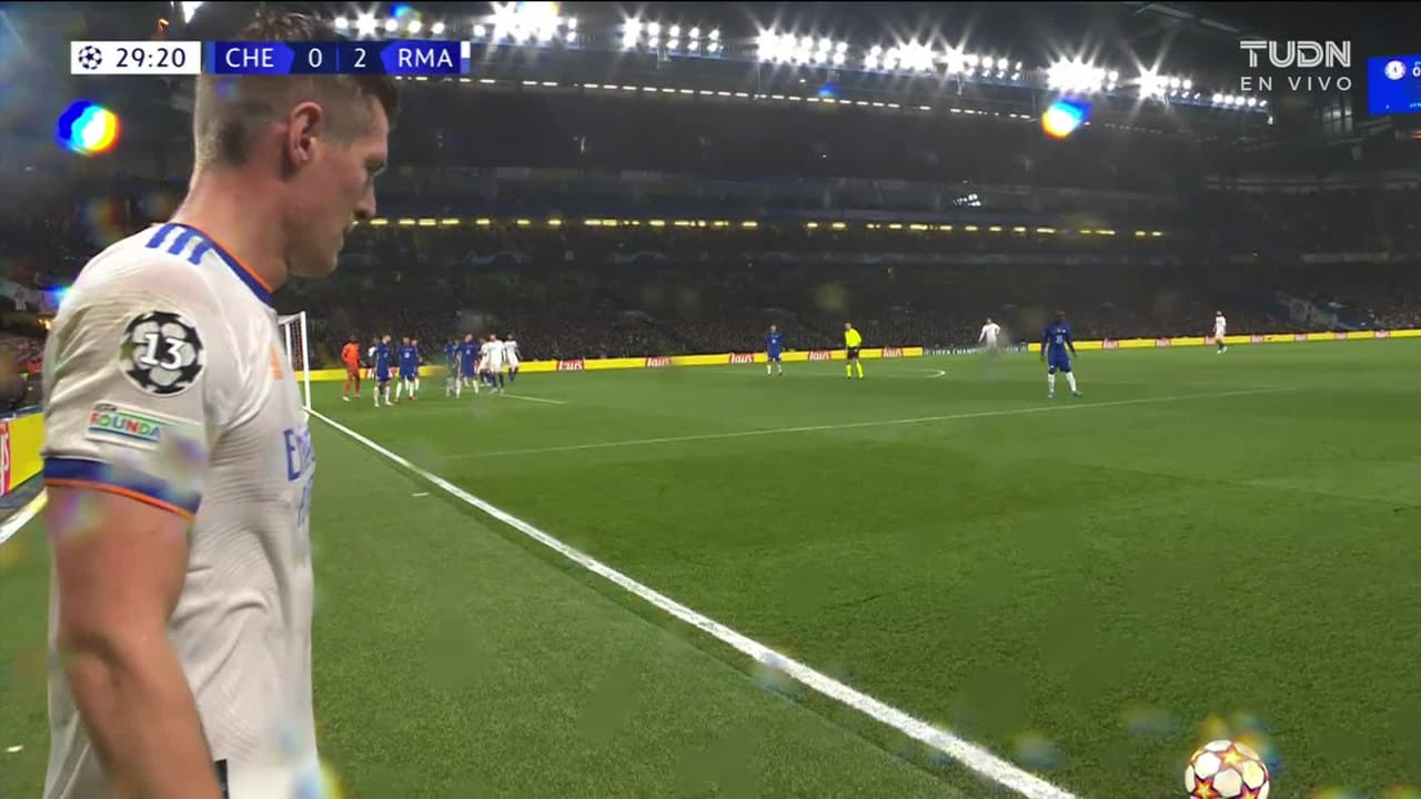 ¡TIRO ATAJADO! disparo por Eder Militão.