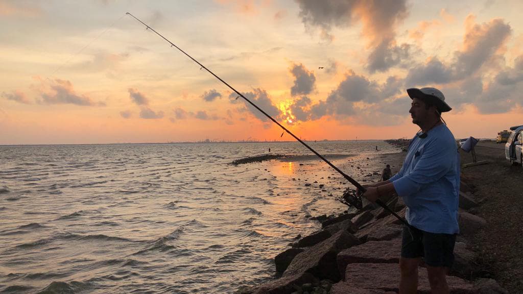 El lugar es uno de los más populares de Texas para salir a pescar. Cuenta con cuatro rampas para los botes.