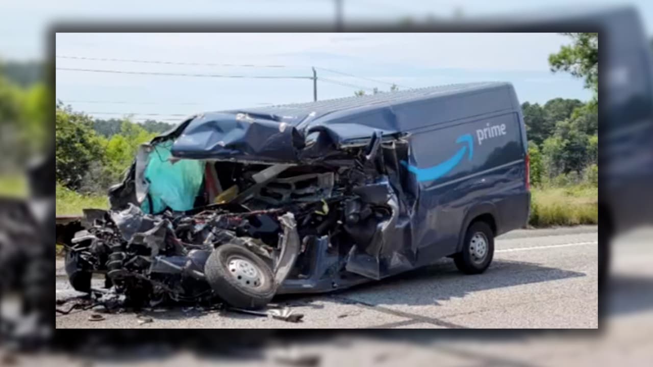 Muere chofer de Amazon tras aparatoso choque en la I-85 en Durham
