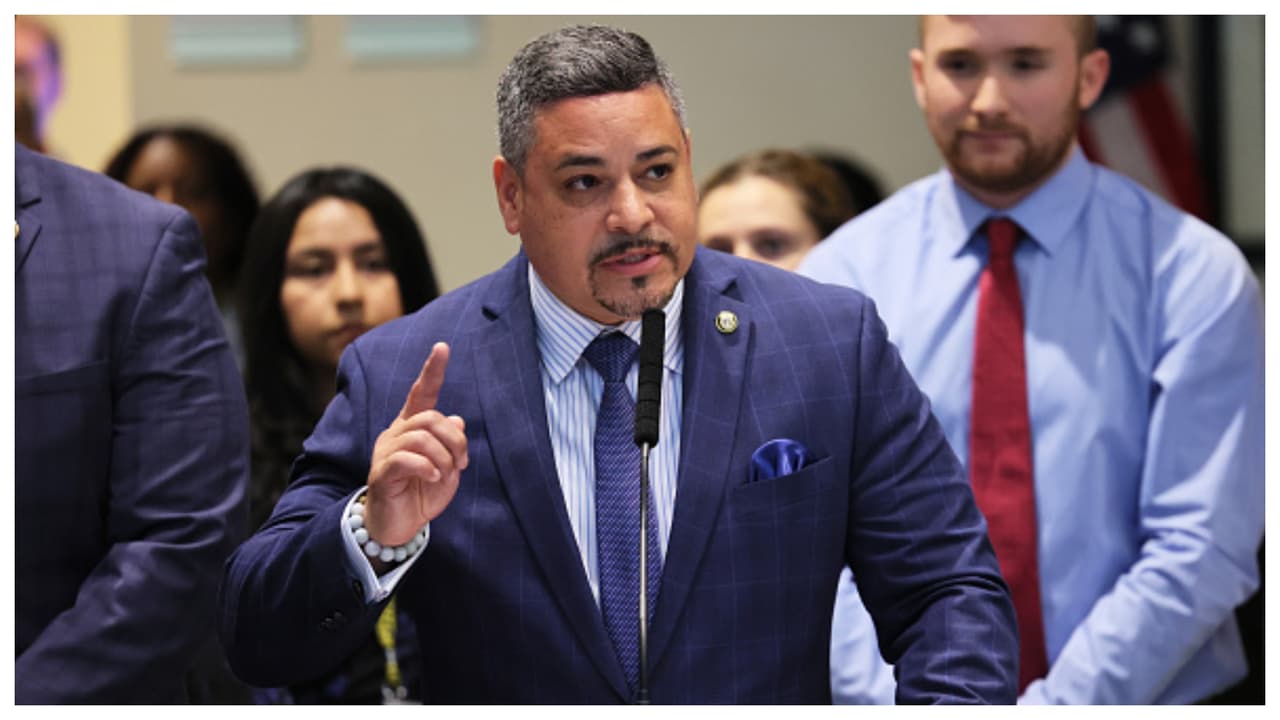 Eddie Cabán se convierte en el primer latino al frente de la Policía de Nueva York, aunque temporalmente
