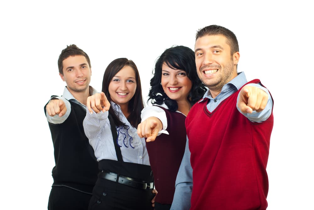 Son usualmente algo introvertidos y tímidos y, aunque puede disfrutar de reuniones, fiestas o celebraciones, jamás quieras volverlos el centro de atención o les pongas el 'spotlight'. Eso es de terror para un conejo.