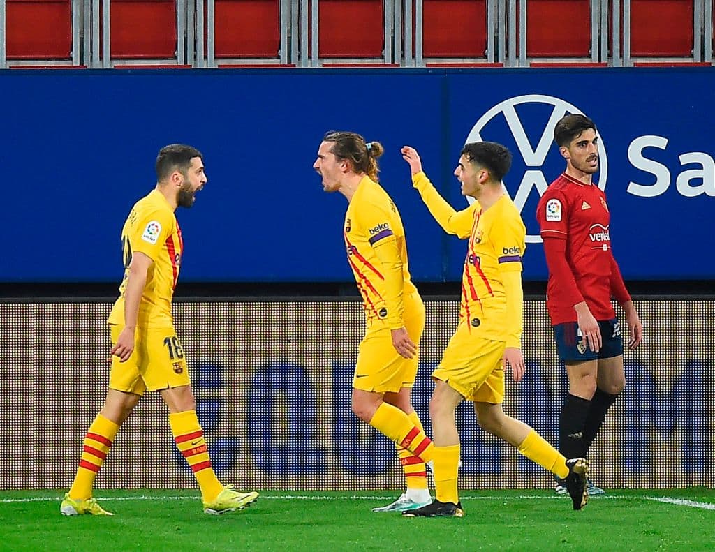 Jordi Alba (30’) inauguró el marcador y Moriba (83’) hizo el tanto que sentenció el partido. Los blaugranas llegaron a 56 unidades, mientras que Osasuna se queda en 28. Los culés buscarán la remontada ante el PSG (4-1) para acceder a los Cuartos de la UEFA Champions League.