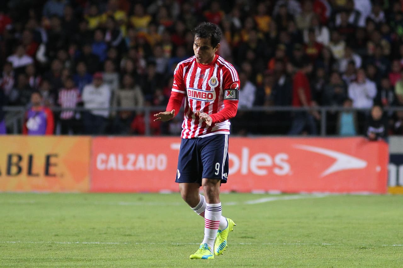 Omar Bravo: 'No hay fracturas, eso es mentira'