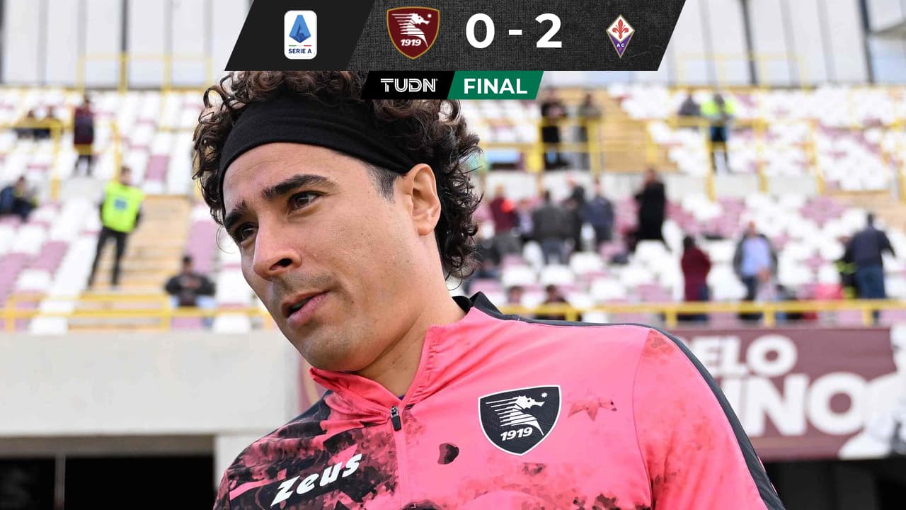 Ochoa vuelve a ser titular con Salernitana en la derrota ante Fiorentina