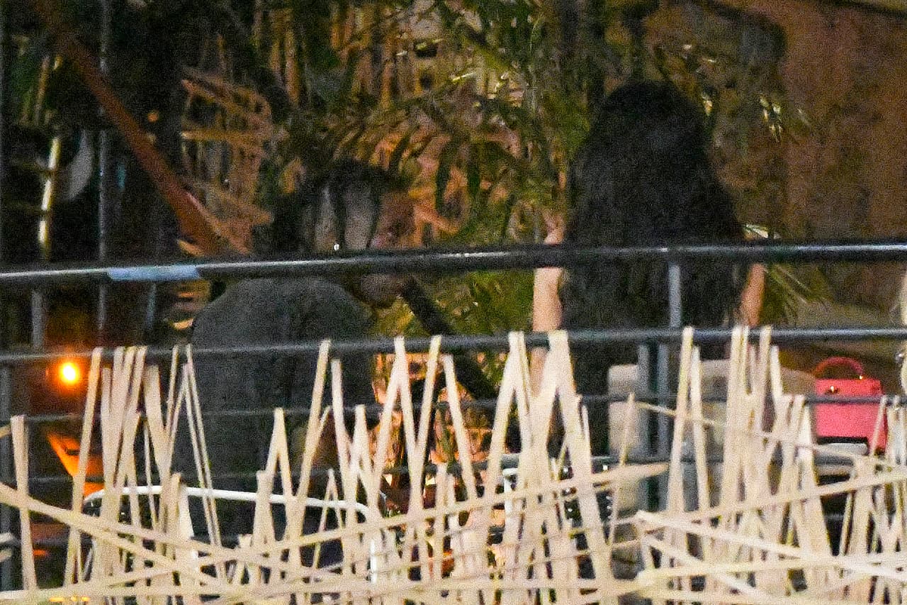 El cariñoso reencuentro levantó sospechas de que los dos 
<b><a href="https://www.univision.com/famosos/las-fotos-de-kylie-jenner-y-travis-scott-por-primera-vez-juntos-en-publico-desde-su-separacion-fotos" target="_blank">se habían reconciliado. </a></b>
<br>