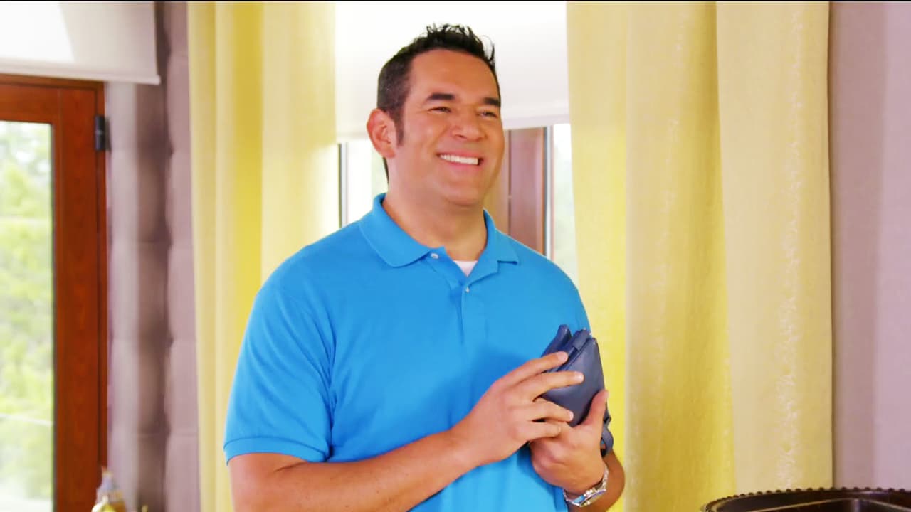 Don Augusto te abrió las puertas de su oficina.