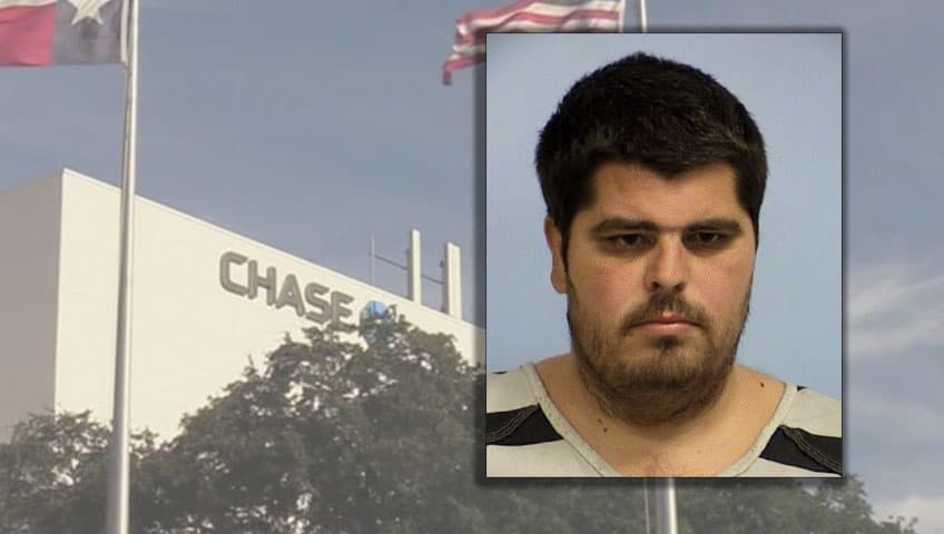 Arrestan a hombre acusado de agredir sexualmente a un niño en el baño de un banco