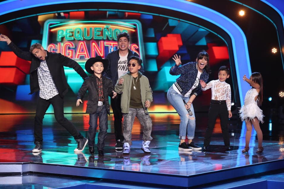 Desde el principio,
<b> Johnny Lozada</b> le prometió a Los Peque Flow llevarlos a la gran final y lo consiguió. Falta muy poco para el duelo final.