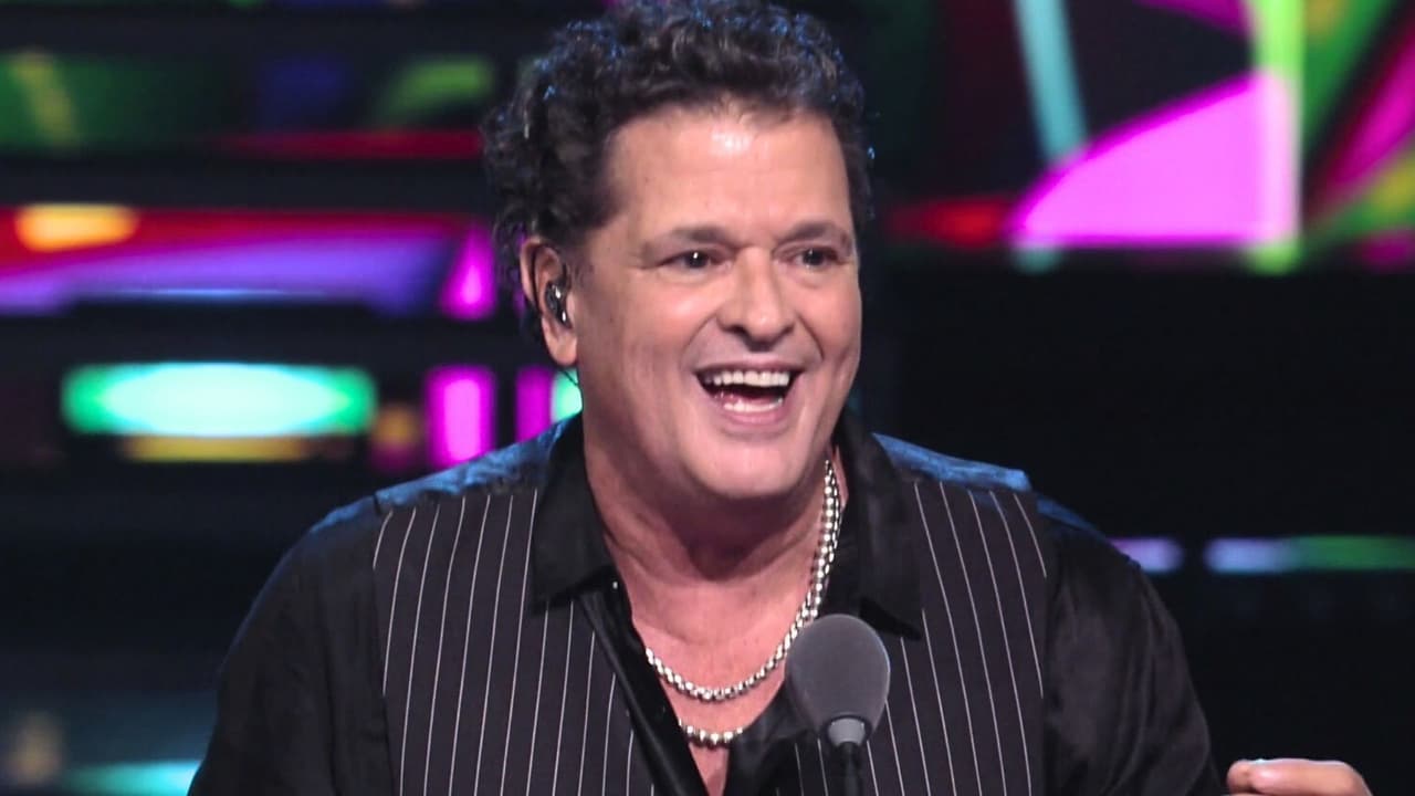 Carlos Vives dedica la distinción Agente de Cambio en Premios Juventud a las nuevas generaciones: "trabajen por sus sueños"