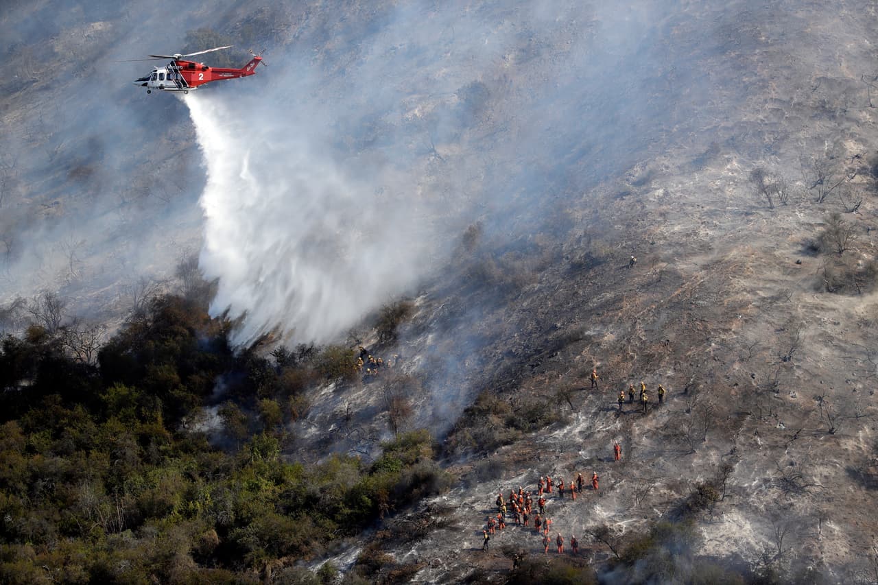 <b>Norma Cherrez:</b> "Simplemente GRACIAS no hay palabras para expresar la gran labor de los bomberos que día a día arriesgan su vida para combatir el fuego. GRACIAS INFINITAS A TODOS".